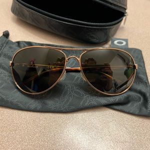 Oakley polarized aviators- women’s